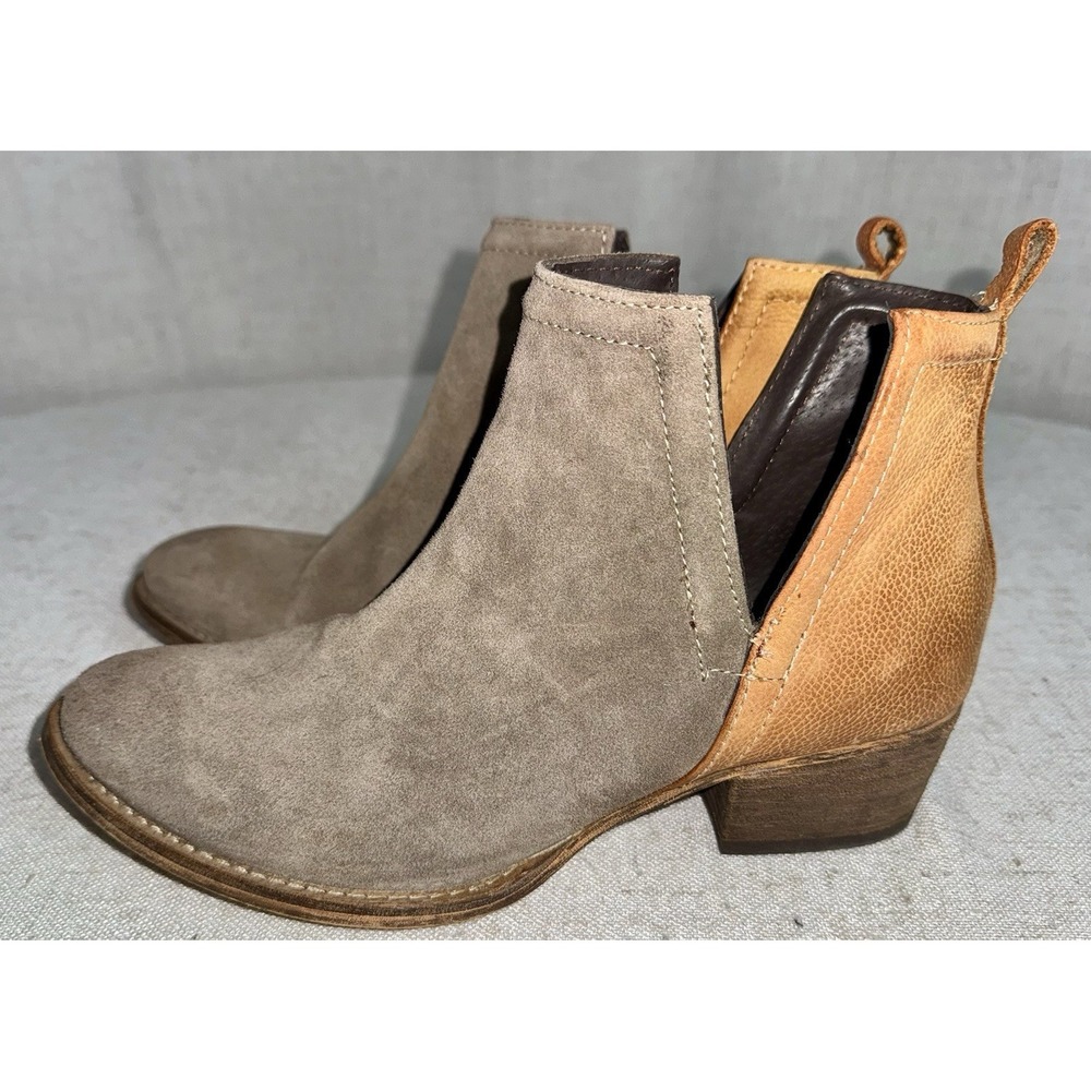 Diba True‎ Women's Stop By Side Cut Out Ankle Boots Sand Suede Cognac Leather